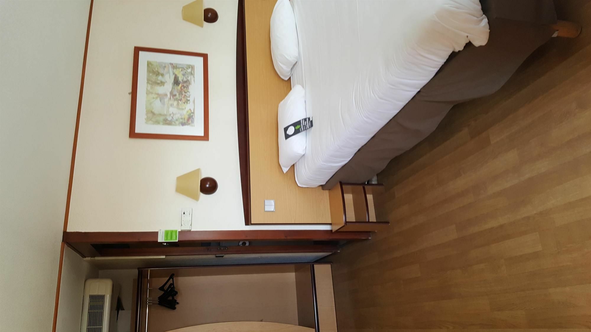 Campanile Metz Sud Jouy-Aux-Arches A31 Carrefour De L'Europe Hotel Екстериор снимка